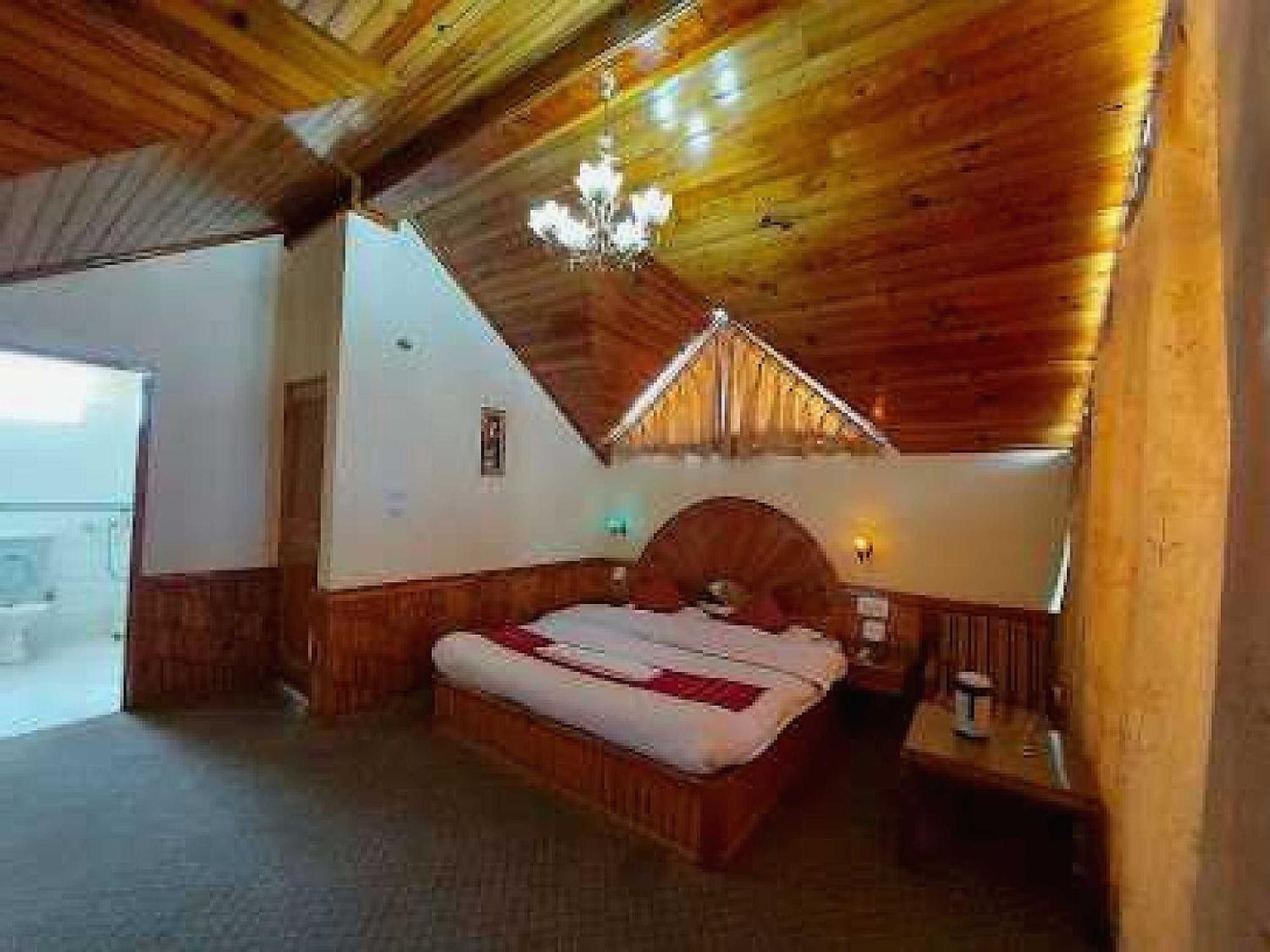 Hotel O Antriksh Cottage Manāli Eksteriør billede