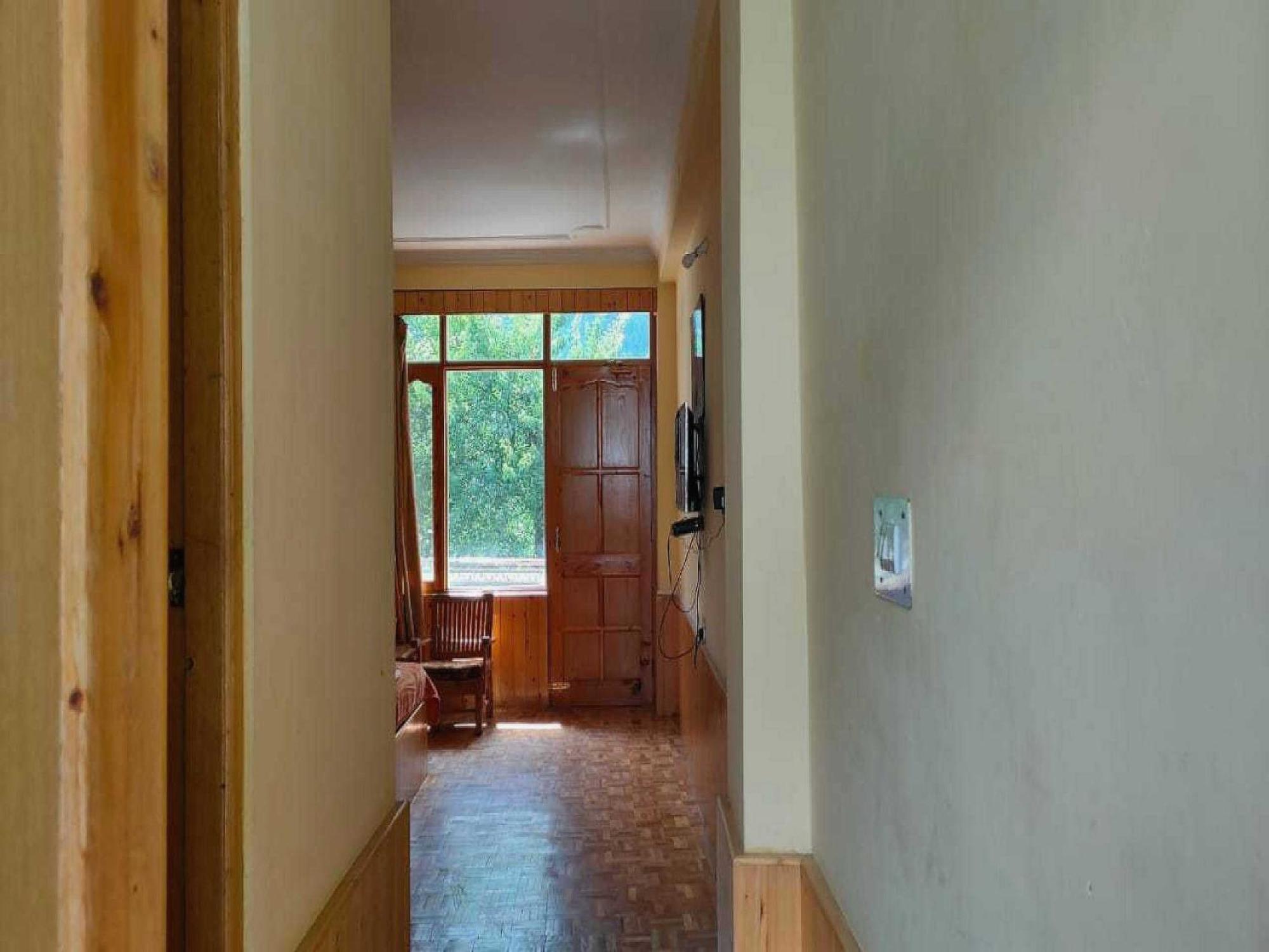 Hotel O Antriksh Cottage Manāli Eksteriør billede