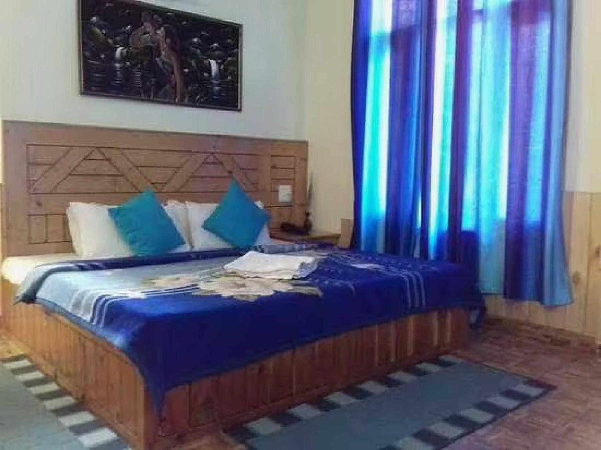Hotel O Antriksh Cottage Manāli Eksteriør billede